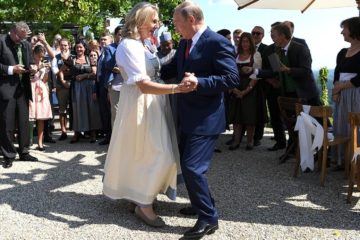 Putin dancing